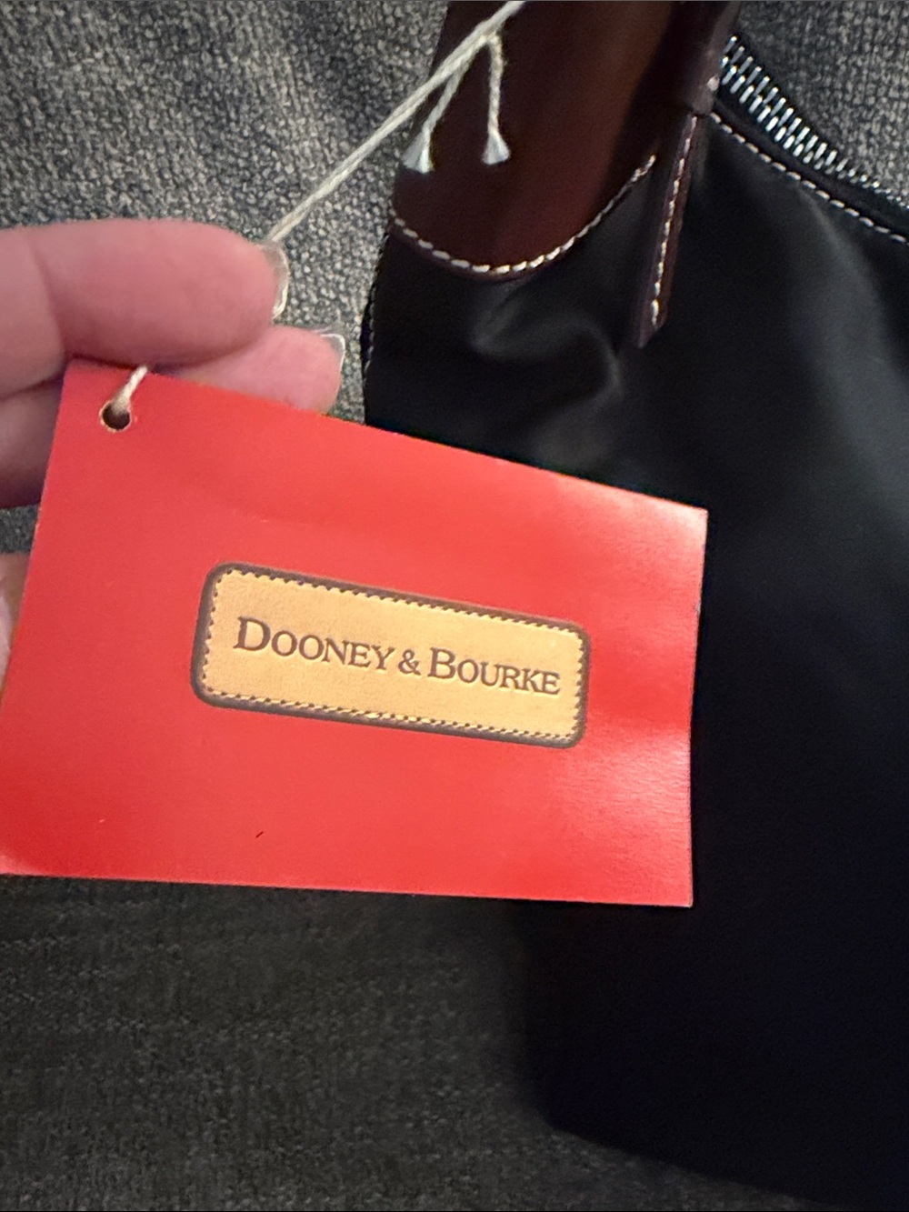 Dooney & Bourke Feedbag - Picture 3 of 12